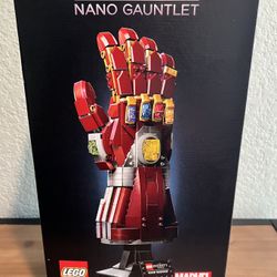 LEGO Marvel Nano Gauntlet (NIB)