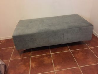Ottoman 48x24x17