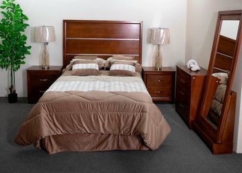 Wood Bedroom Set with Headboard and Nightstands