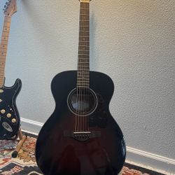 Ibanez AC400 Acoustic Guitar