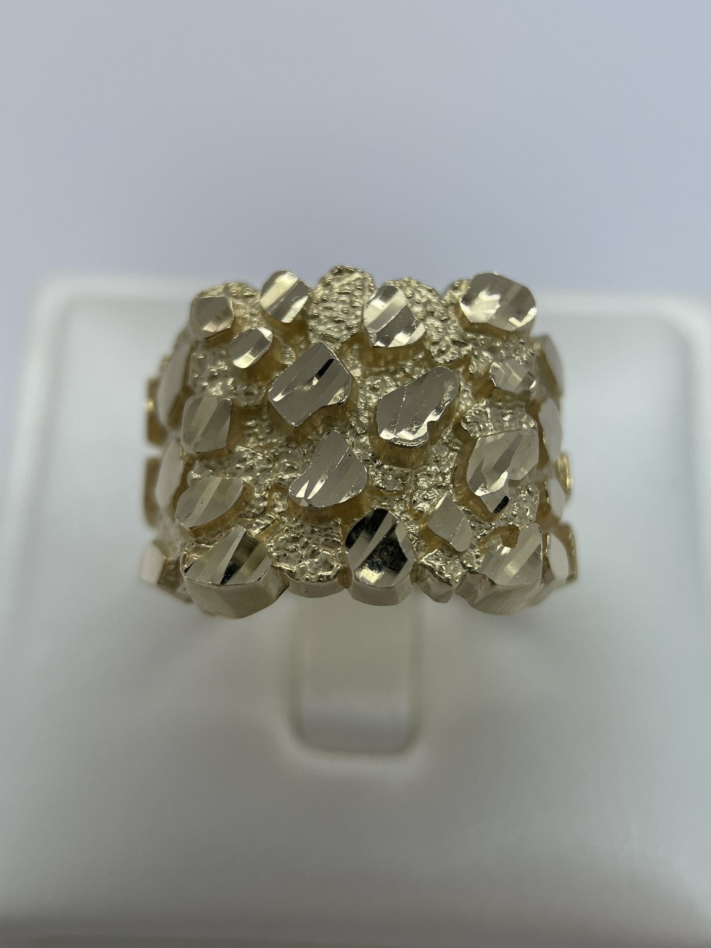 14k Gold Nugget Ring. New.