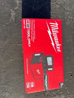 M18 Packout Light / Charger 2357-20
