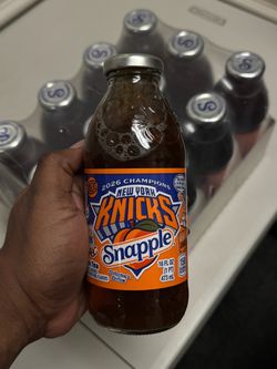Limited Edition Knicks Snapple Peach Tea Glass Bottles – 12-Pack 🏀🧡💙