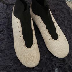 Size 6-7 Size Soccer Shoes For Kids 
