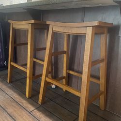 Bar Height Set of Stools 