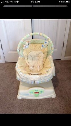 Fisherprice baby glider seat