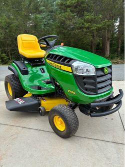 John Deere Riding Lawnmower