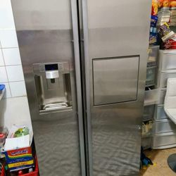 Refrigerator New - Funding option - Pickup today
