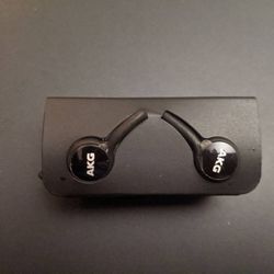 AKG Earbuds/Headset Wired Brand New

