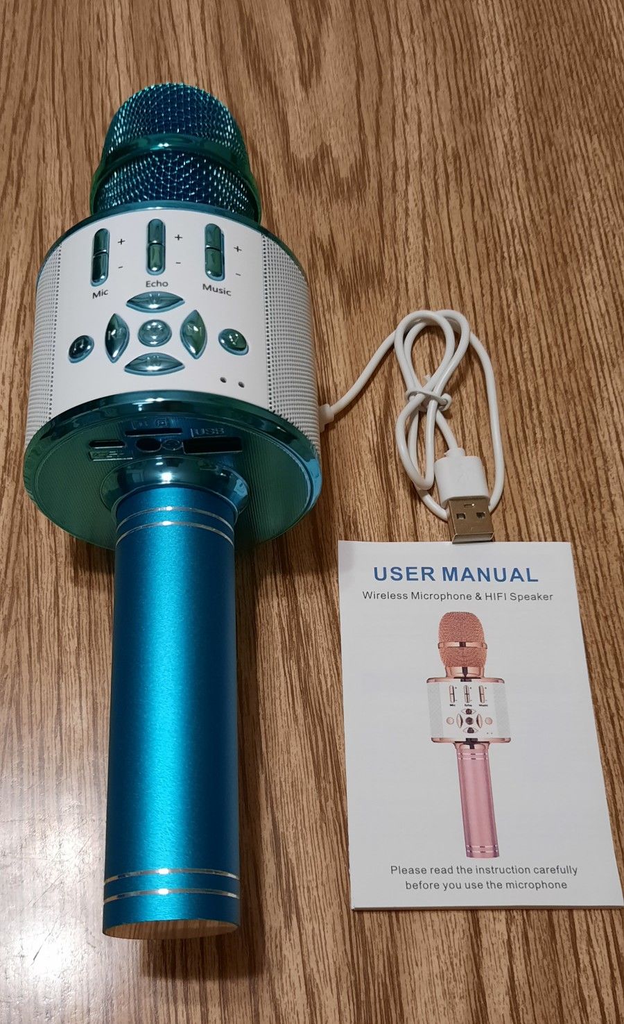 Karaoke Wireless Bluetooth Microphone with LED Lights