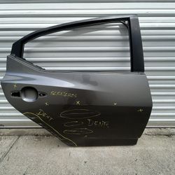  NISSAN SENTRA REAR PASSENGER SIDE DOOR SHELL2020 - 2025 Used Oem 