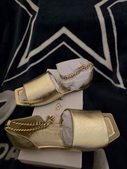 Katy Perry size 6.5
