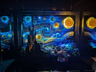 LEGO Vincent van Gogh The Starry Night 21333 with light, remote and display case