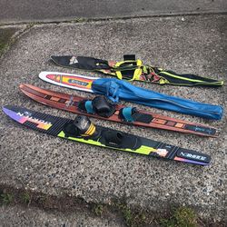 Connelly & O'Brien Water Skis Vgood Condition with bags. Pick up fremont seattle. No trades $35 for all