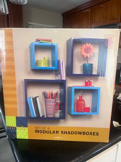 Modular  shadow boxes