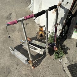 3 Razor Kids Scooters $15 For All