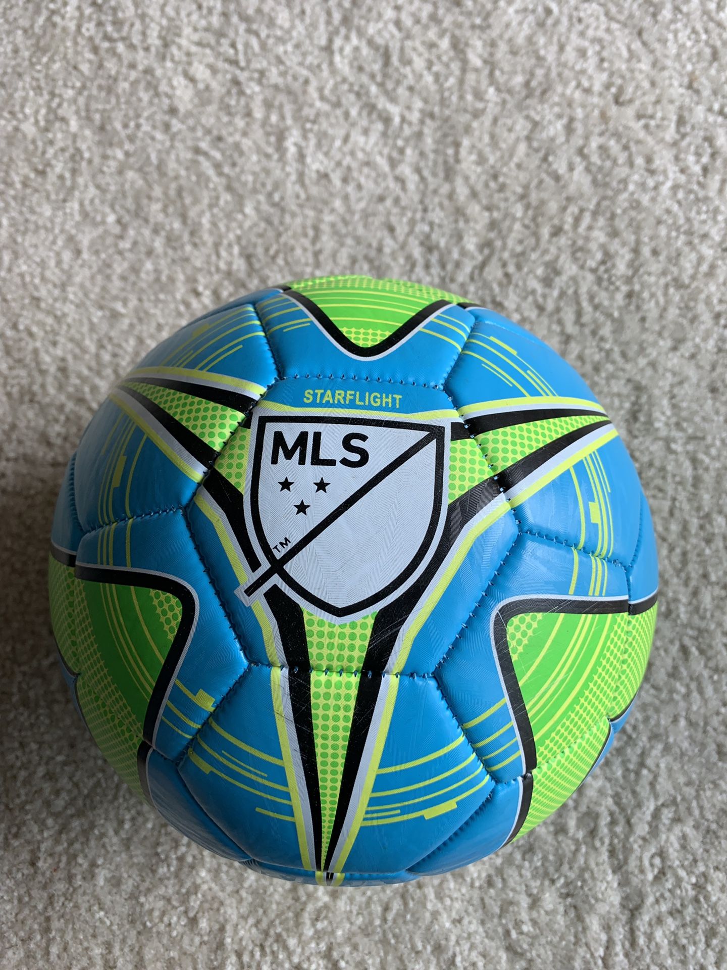 New Franklin Soccer Ball Size 5 (pick up only)