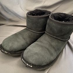 Black Ugg Boots Size 4