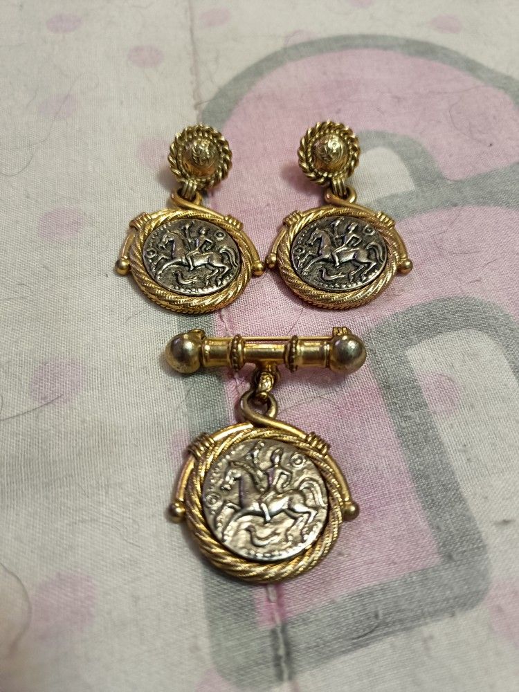 Vintage Brooch/pin & Earrings Set