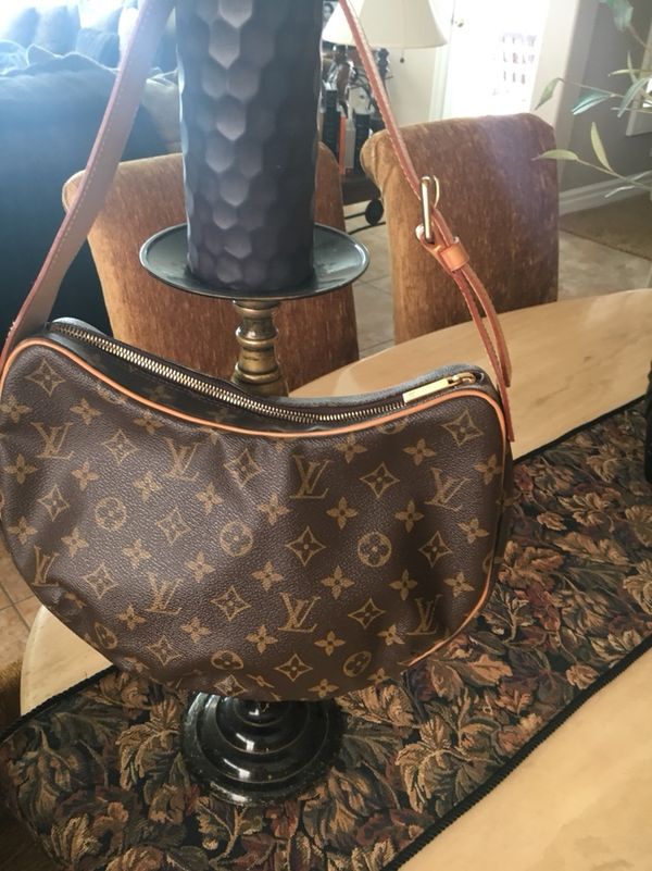 Louis Vuitton Purse for Sale in Las Vegas, NV - OfferUp