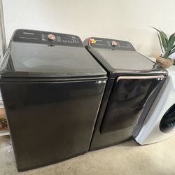 Samsung Washer And Electric Dryer Set