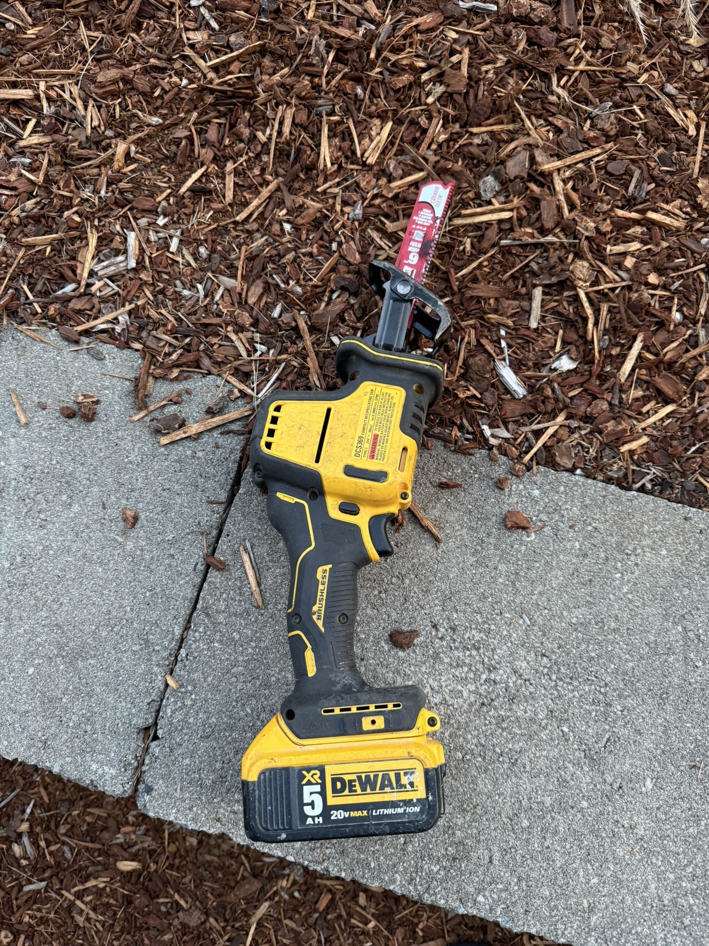 🔧 DeWalt 20V XR Reciprocating Saw (Tool Only) – $70