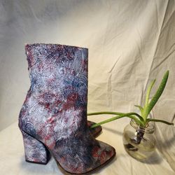 FREE PEOPLE FLORAL MYSTIC CHARMS HEEL WEDGES BOOTS BROCADE SIZE 38 EUC
