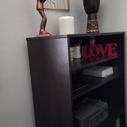 2 bookshelves 4 levels