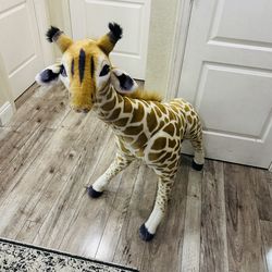 TALL GIRAFFE TOY