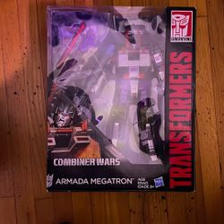 Hasbro Transformers Combiner Wars Armada Megatron Transforming Action Figure