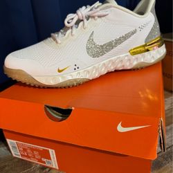 Women’s nike shoes