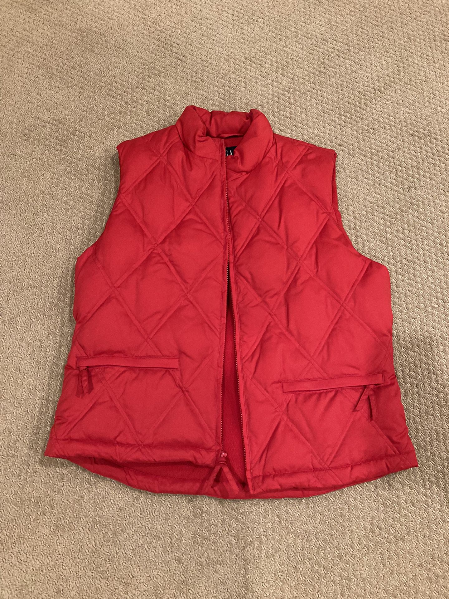 Gap Women’s Puffer Vest