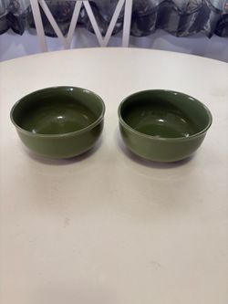 2 Glass Bowls