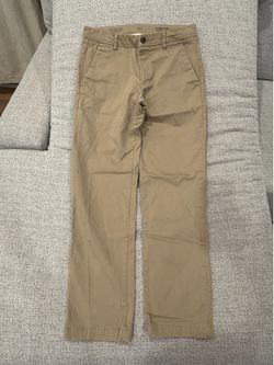 Title: St. John’s Bay Stretch Chino Pants – Khaki – Men’s 32x32 – Straight Fit