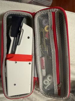 Mini sewing machine