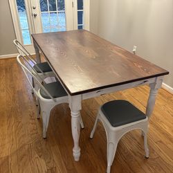 Farmhouse Dining Table + 4 Chairs – Solid Wood – Seats 4–6