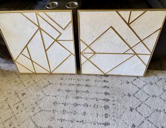 Nice wall decor 20$ for both obo
