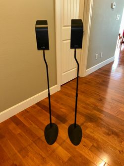 Infinity satellite speakers with stands