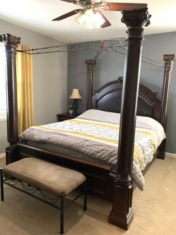 Brown Canopy Bedroom Set