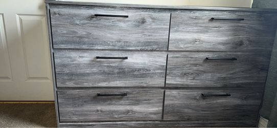 Ashley Baystorm 6-Drawer Dresser