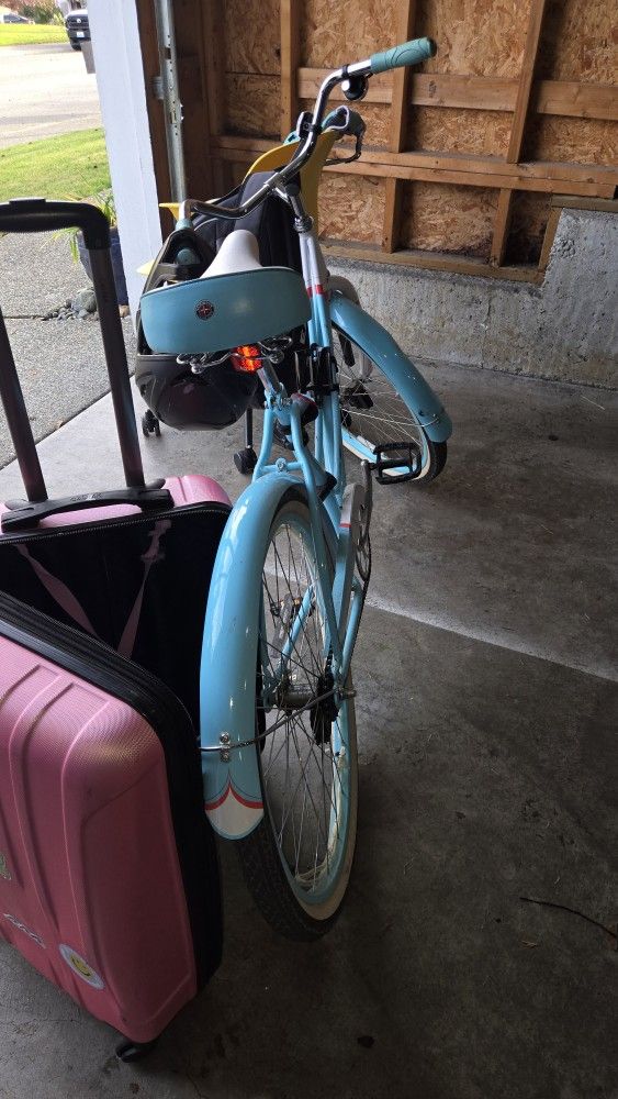 Bicycle, Suitcase, Baseball Bag, Backpack, Soccer Ball, Helmet