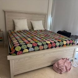 Havertys Whitewashed Farmhouse Chest of Drawers