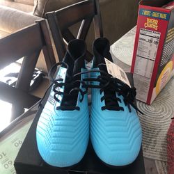 Adidas Cleats Size 7.5