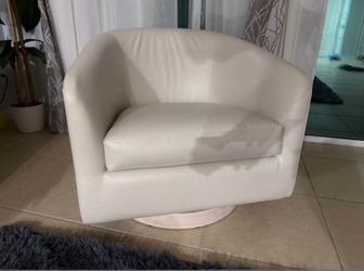 Swivel Barrel Chair