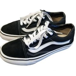 Black Van's Low $45 (Good Condition) Mens 5.5 /Women 7
