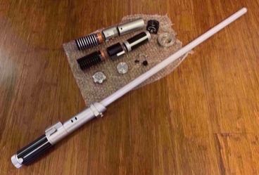 Star Wars Master Replicas Force FX Lightsaber Construction Kit