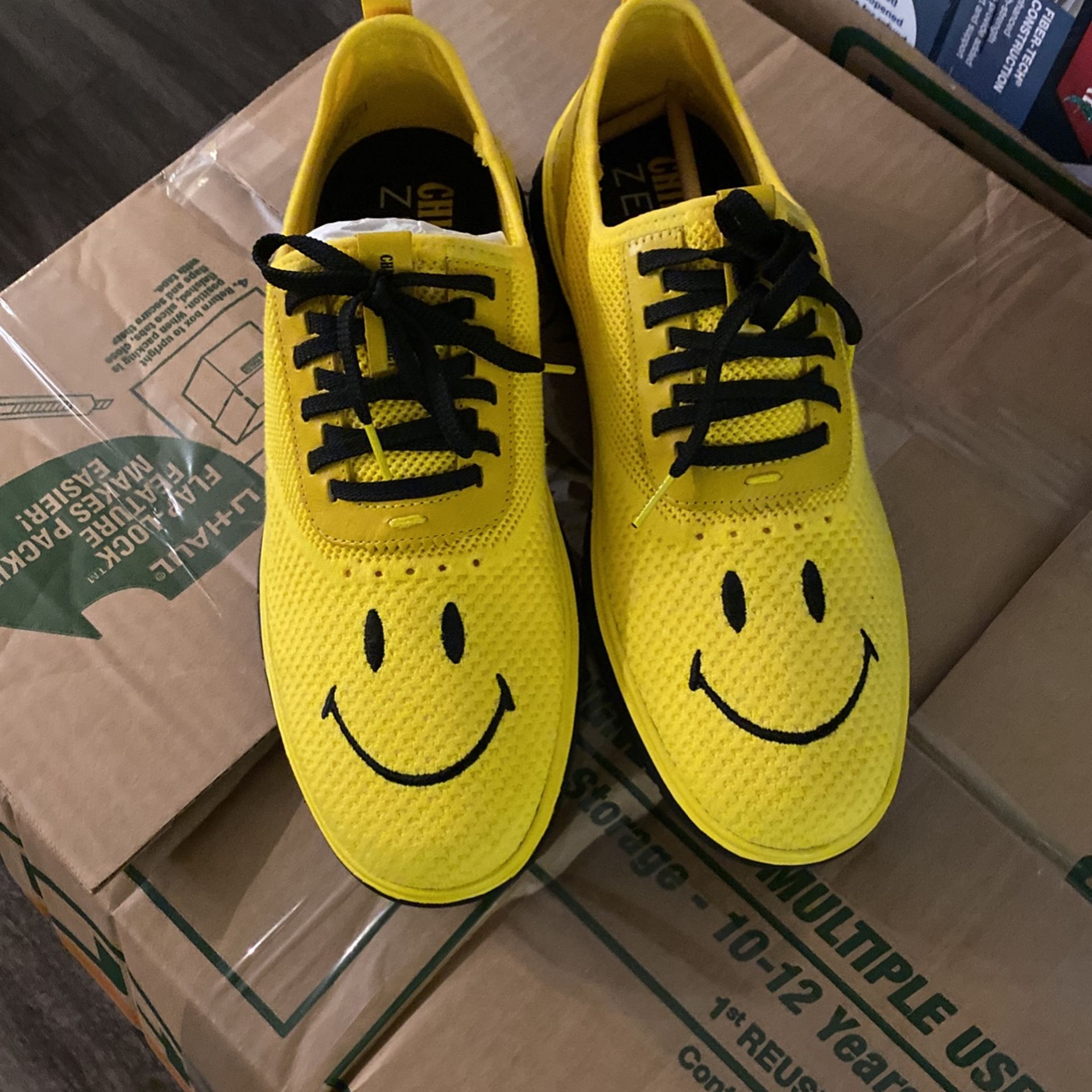 Smiley Face Mens Sneakers Cole Haan Chinatown