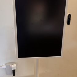 Apollo 32” Standbyme Portable Monitor