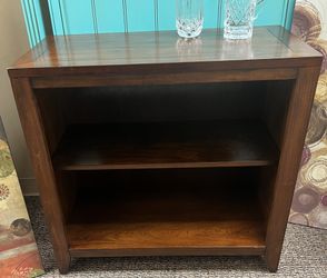 Hooker Furniture End Table Book Shelf