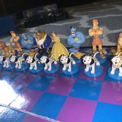 Disney Chess set (Collectors Edition) 